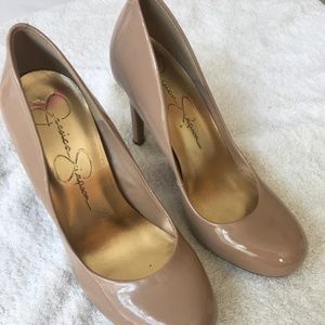 Nude Heels. Jessica Simpson.